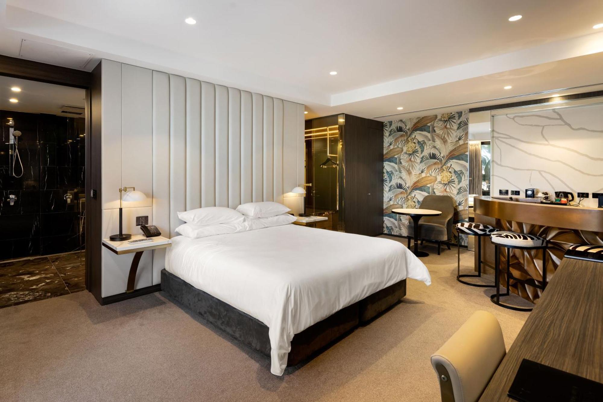 Emporium Hotel South Bank Brisbane Exteriér fotografie A bedroom at the hotel